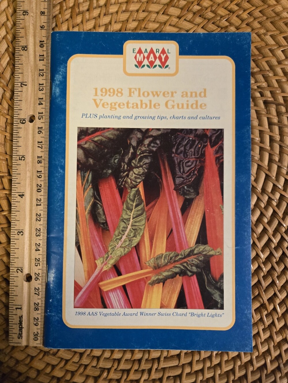 1998 Earl May Flower and Vegetable Guide Seed Catalog Planting Tips 🌿